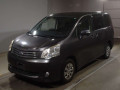 2011 Toyota Noah