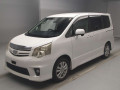 2011 Toyota Noah