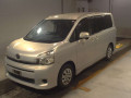 2010 Toyota Voxy