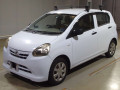 2013 Daihatsu Mira e:S
