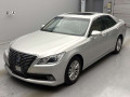 2013 Toyota Crown Hybrid