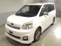 2013 Toyota Voxy