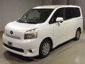 2007 Toyota Voxy