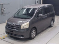 2010 Toyota Noah