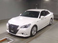 2015 Toyota Crown Hybrid