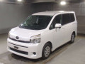 2010 Toyota Voxy