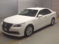 2013 Toyota Crown Hybrid