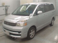 2006 Toyota Voxy