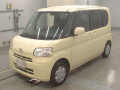 2010 Daihatsu Tanto