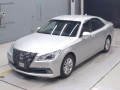 2013 Toyota Crown Hybrid