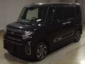 2022 Daihatsu Tanto Custom