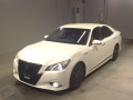 2014 Toyota Crown Hybrid