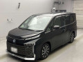 2022 Toyota Voxy