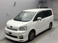 2013 Toyota Voxy