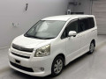 2007 Toyota Noah