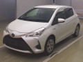 2017 Toyota Vitz