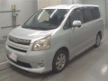 2009 Toyota Noah