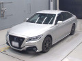 2019 Toyota Crown Hybrid