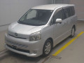 2010 Toyota Voxy