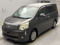 2010 Toyota Noah