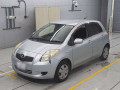 2005 Toyota Vitz