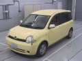 2004 Toyota Sienta
