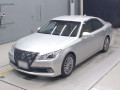 2014 Toyota Crown Hybrid