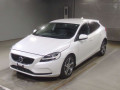 2017 Volvo V40