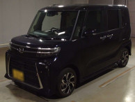 2023 Daihatsu Tanto Custom