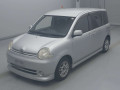 2004 Toyota Sienta
