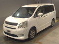 2010 Toyota Noah