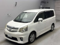 2010 Toyota Noah