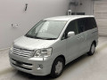 2004 Toyota Noah
