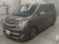 2010 Toyota Noah