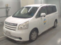 2007 Toyota Noah