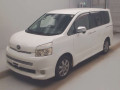 2010 Toyota Voxy