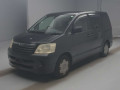 2003 Toyota Noah