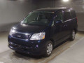 2005 Toyota Noah