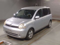 2005 Toyota Sienta