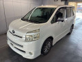 2009 Toyota Voxy