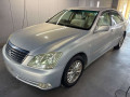 2004 Toyota Crown