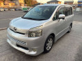 2007 Toyota Voxy