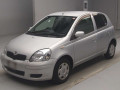 2002 Toyota Vitz