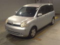 2005 Toyota Sienta