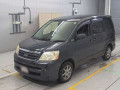 2005 Toyota Noah