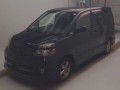 2005 Toyota Voxy