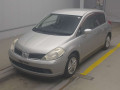 2004 Nissan Tiida
