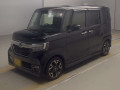 2019 Honda N-BOX CUSTOM