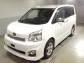 2013 Toyota Voxy
