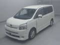 2010 Toyota Voxy